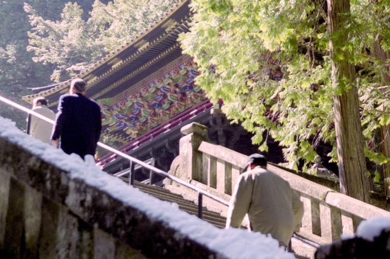 Vers le temple Rinōji Taiyūin.