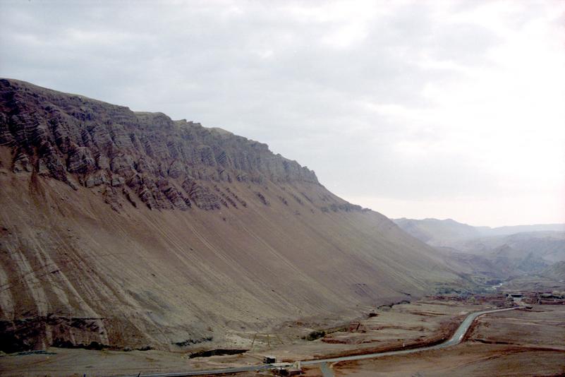 Dans les Monts Flamboyants, près des Grottes des mille Bouddhas de Bezeklik.