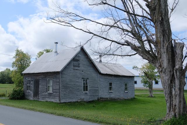 Une maison pas tout à fait abandonnée