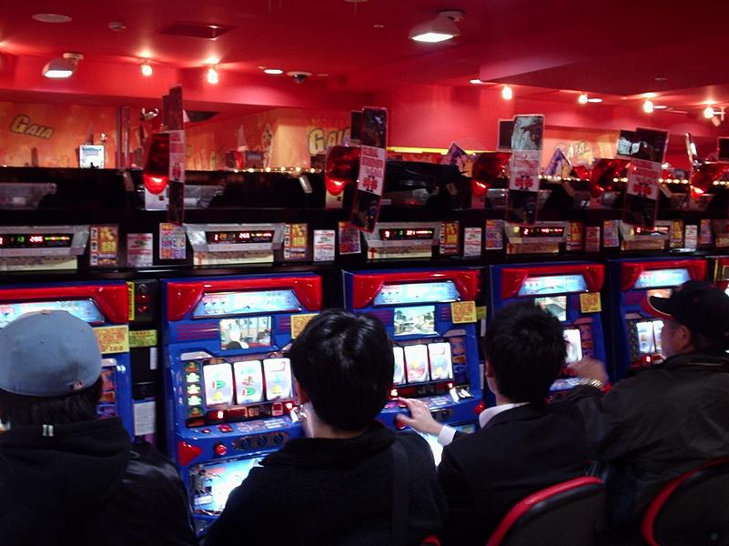 Une salle de machine à sous
