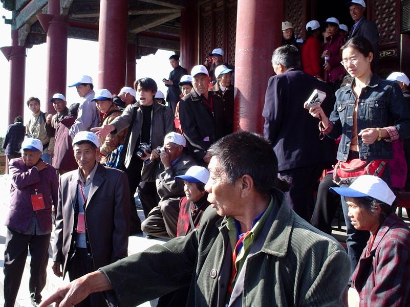 Touristes et leurs guides